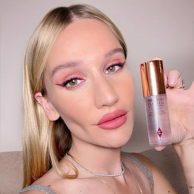 Фіксатор макіяжу Charlotte Tilbury WATERPROOF AirBrush Flawless Setting Spray